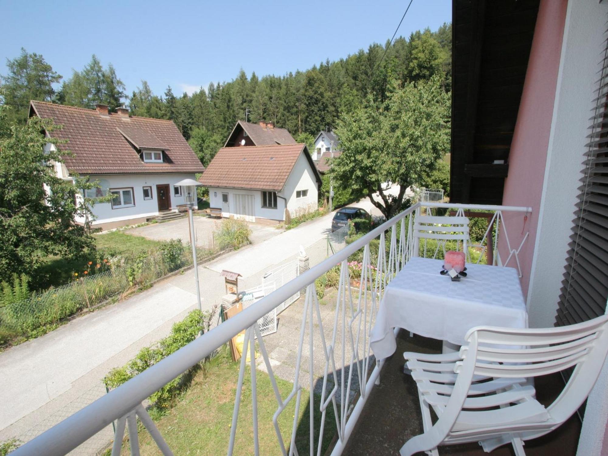 Modern Apartment With Garden Near The Petzen Ski Area In Eberndorf Carinthia Ngoại thất bức ảnh
